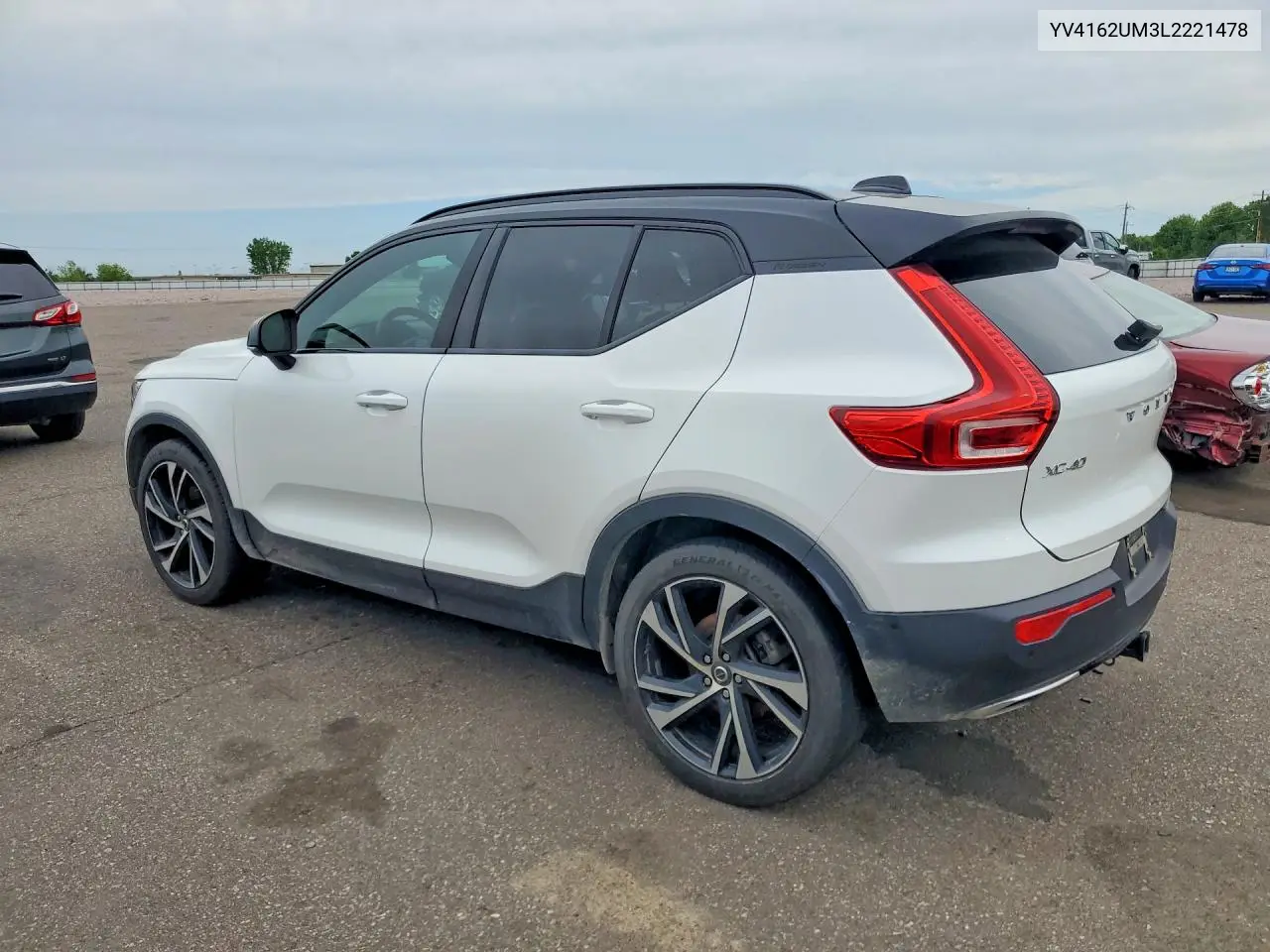 2020 Volvo Xc40 T5 R-Design VIN: YV4162UM3L2221478 Lot: 54711456