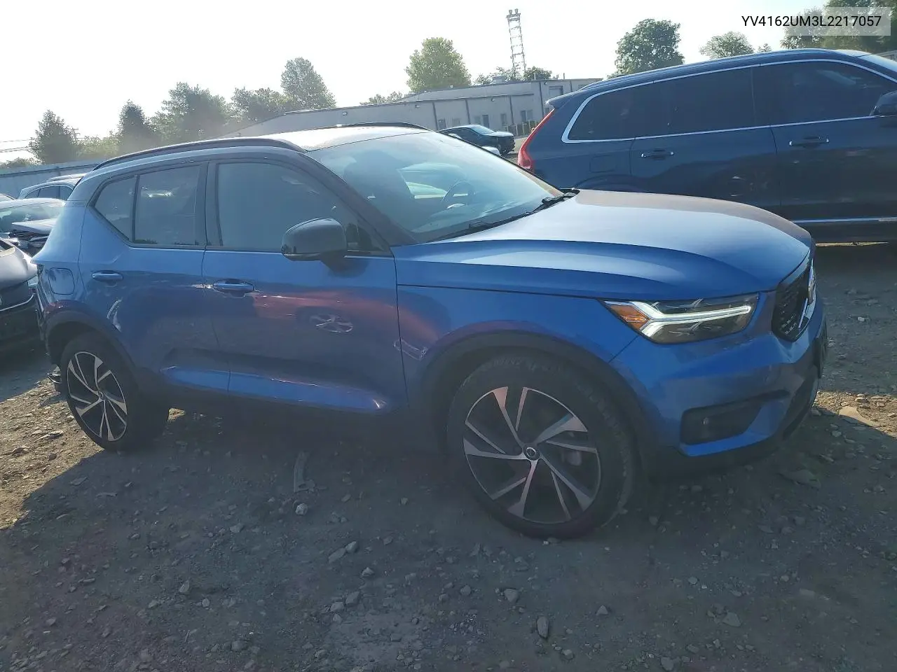 2020 Volvo Xc40 T5 R-Design VIN: YV4162UM3L2217057 Lot: 60209126