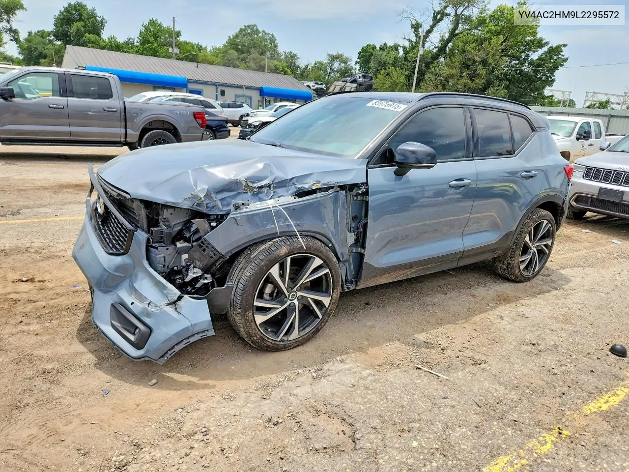 2020 Volvo Xc40 T4 R-Design VIN: YV4AC2HM9L2295572 Lot: 85975915