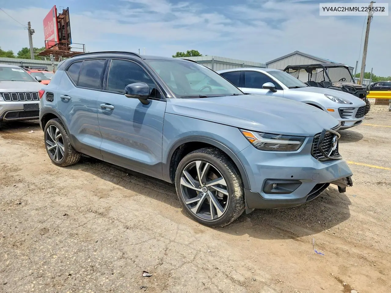 2020 Volvo Xc40 T4 R-Design VIN: YV4AC2HM9L2295572 Lot: 85975915