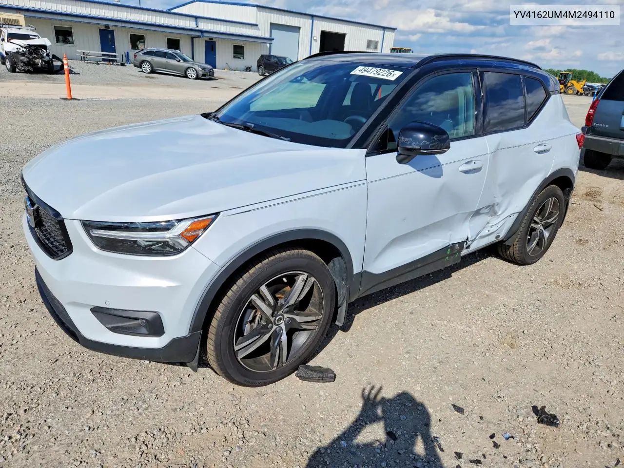 2021 Volvo Xc40 T5 R-Design VIN: YV4162UM4M2494110 Lot: 49479226