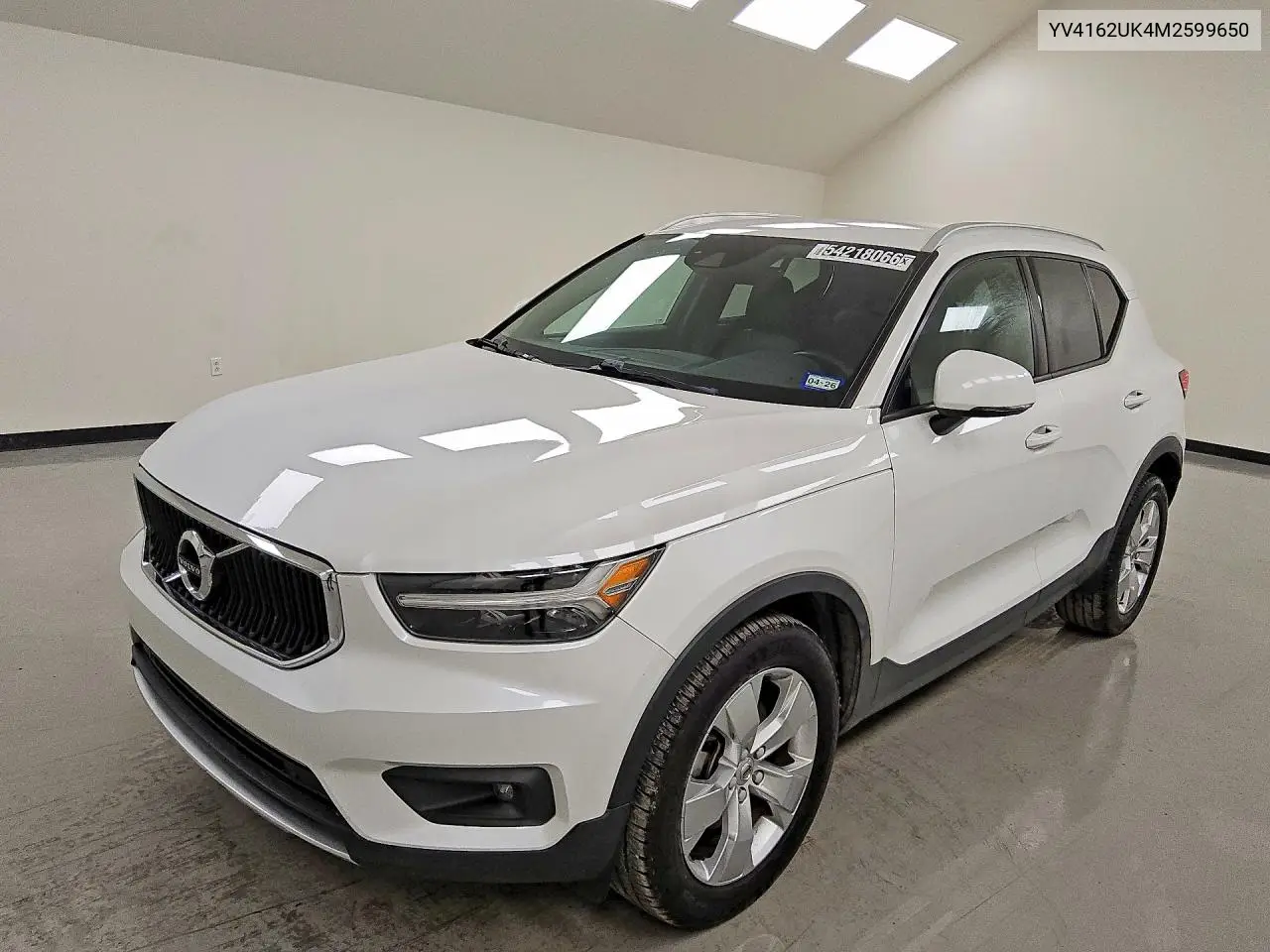 2021 Volvo Xc40 T5 Momentum VIN: YV4162UK4M2599650 Lot: 54218066