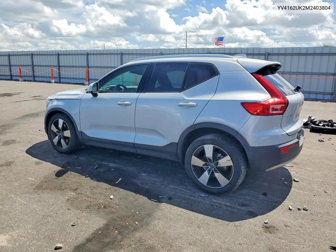 2021 Volvo Xc40 T5 Momentum VIN: YV4162UK2M2403804 Lot: 61330316