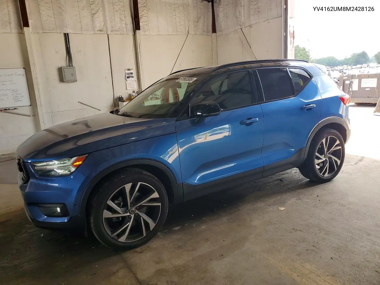 2021 Volvo Xc40 T5 R-Design VIN: YV4162UM8M2428126 Lot: 61563306