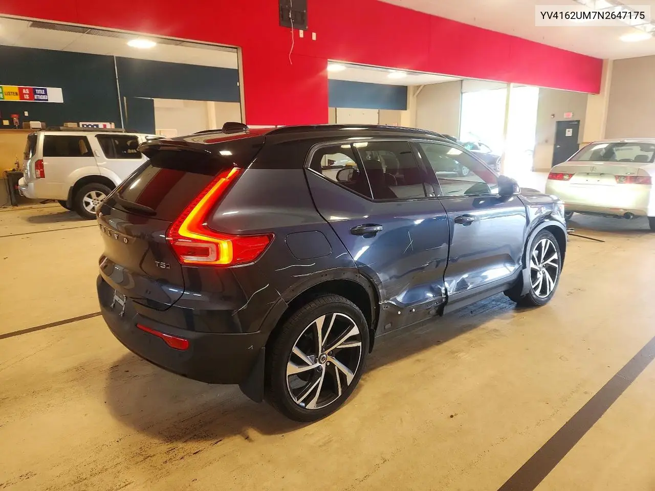 2022 Volvo Xc40 T5 R-Design VIN: YV4162UM7N2647175 Lot: 58014656