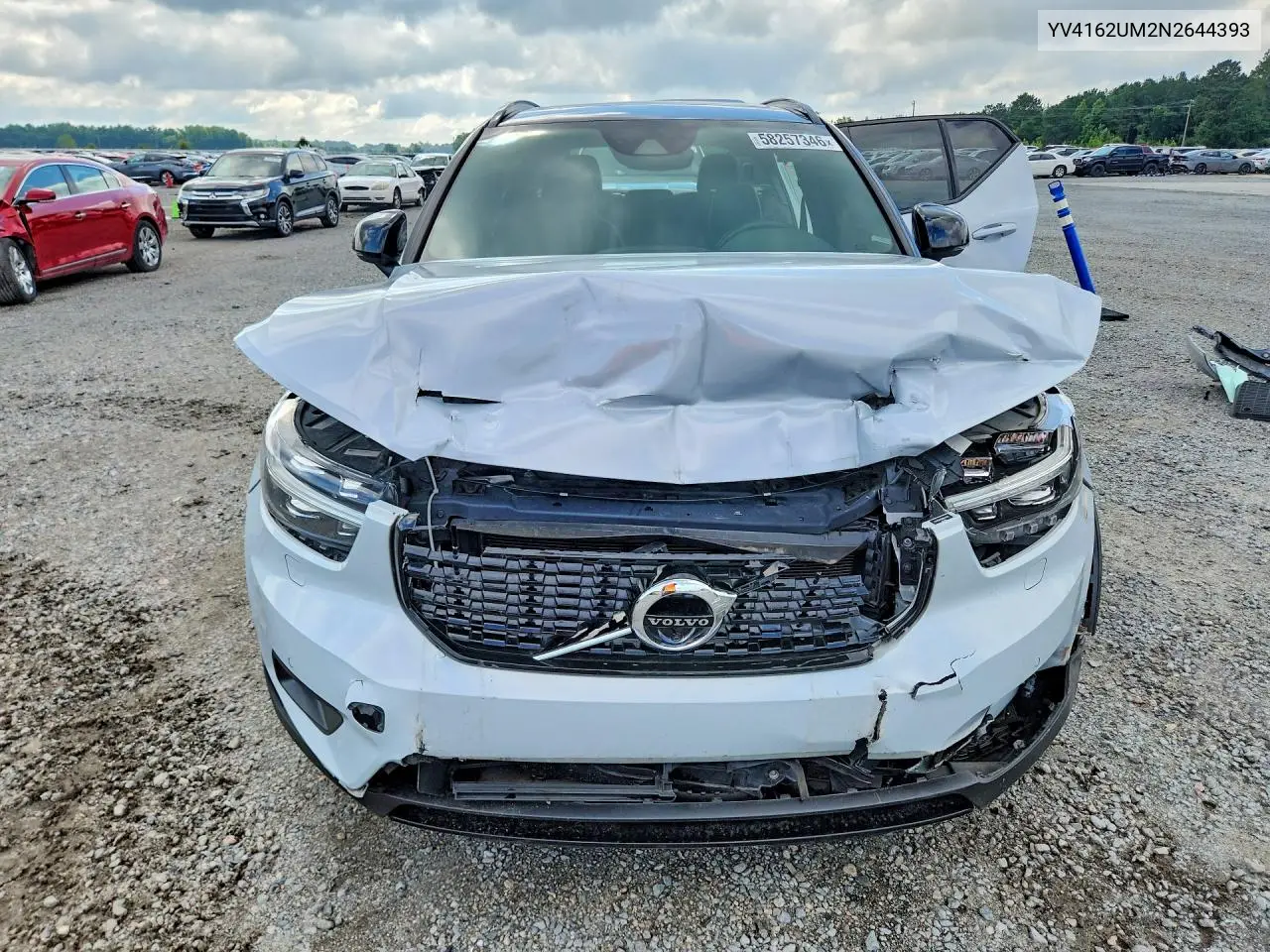 2022 Volvo Xc40 T5 R-Design VIN: YV4162UM2N2644393 Lot: 58257346