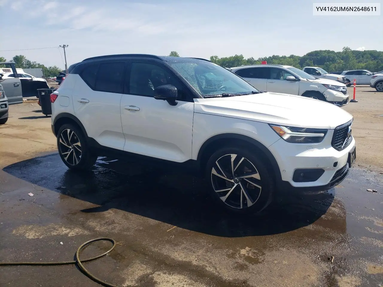 2022 Volvo Xc40 T5 R-Design VIN: YV4162UM6N2648611 Lot: 61322756