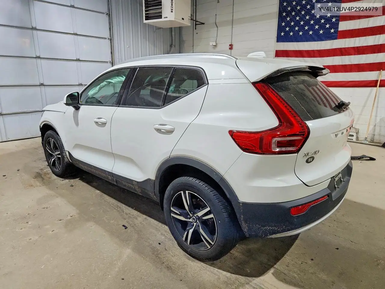 2023 Volvo Xc40 Core VIN: YV4L12UV4P2924979 Lot: 56272866