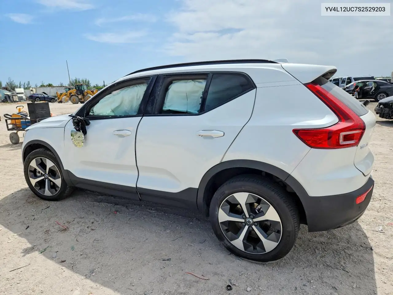 2025 Volvo Xc40 Plus VIN: YV4L12UC7S2529203 Lot: 61238436