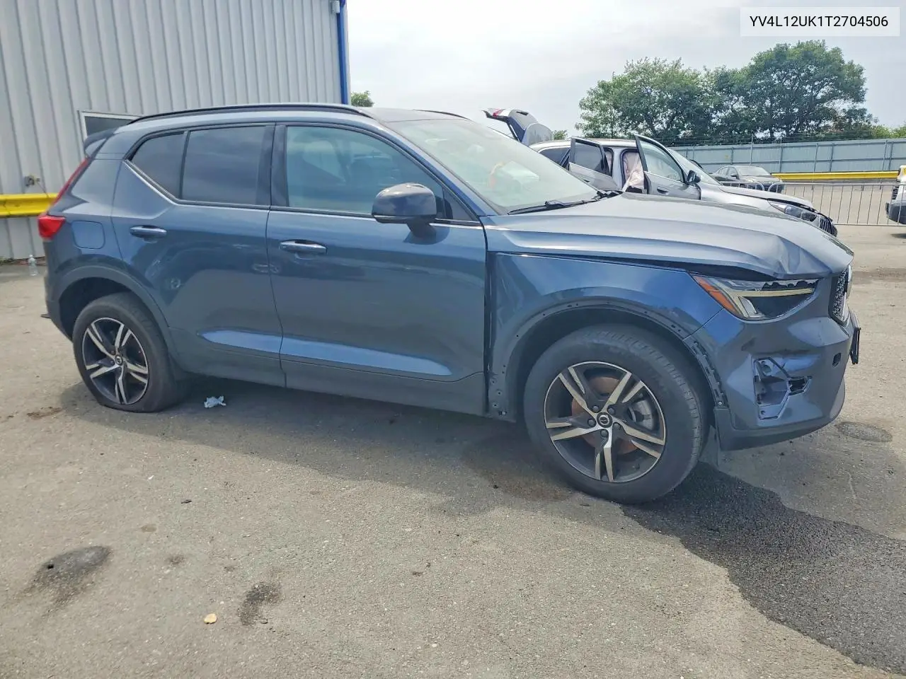 2026 Volvo Xc40 Core VIN: YV4L12UK1T2704506 Lot: 60298136