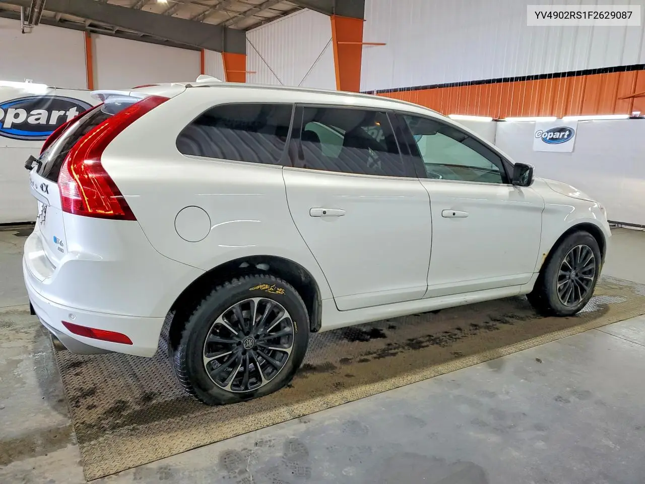 2015 Volvo Xc60 T6 R-Design Platinum VIN: YV4902RS1F2629087 Lot: 60447926