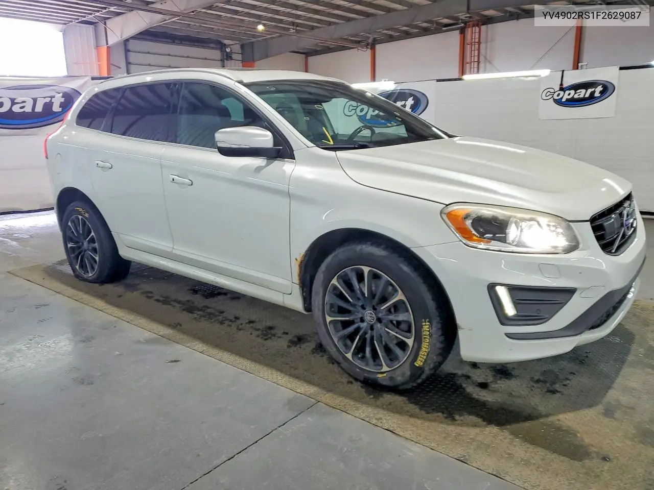 2015 Volvo Xc60 T6 R-Design Platinum VIN: YV4902RS1F2629087 Lot: 60447926