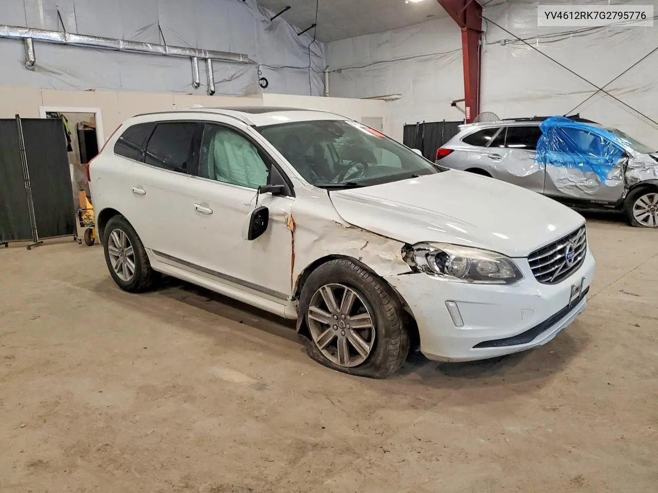 2016 Volvo Xc60 T5 Premier VIN: YV4612RK7G2795776 Lot: 61471576