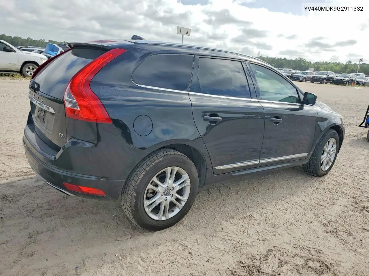 2016 Volvo Xc60 T5 Premier VIN: YV440MDK9G2911332 Lot: 61851286