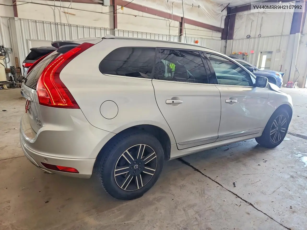 2017 Volvo Xc60 T5 Dynamic VIN: YV440MRR9H2107992 Lot: 59678806