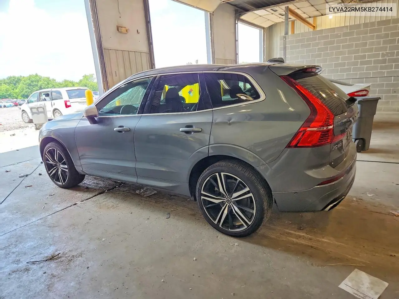 2019 Volvo Xc60 T6 R-Design VIN: LYVA22RM5KB274414 Lot: 60230356