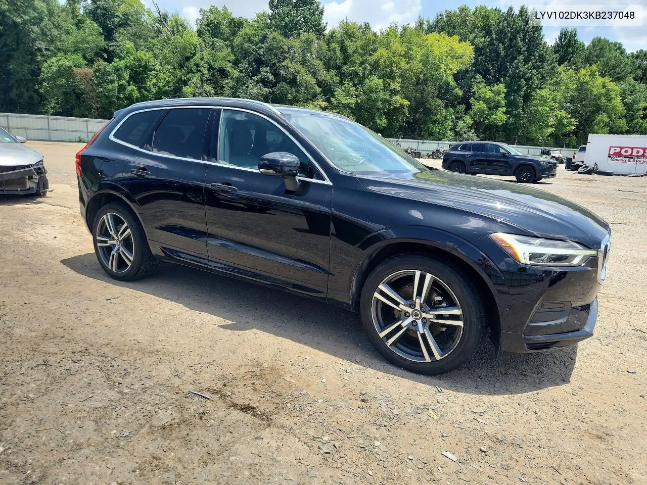 2019 Volvo Xc60 T5 Momentum VIN: LYV102DK3KB237048 Lot: 61313076