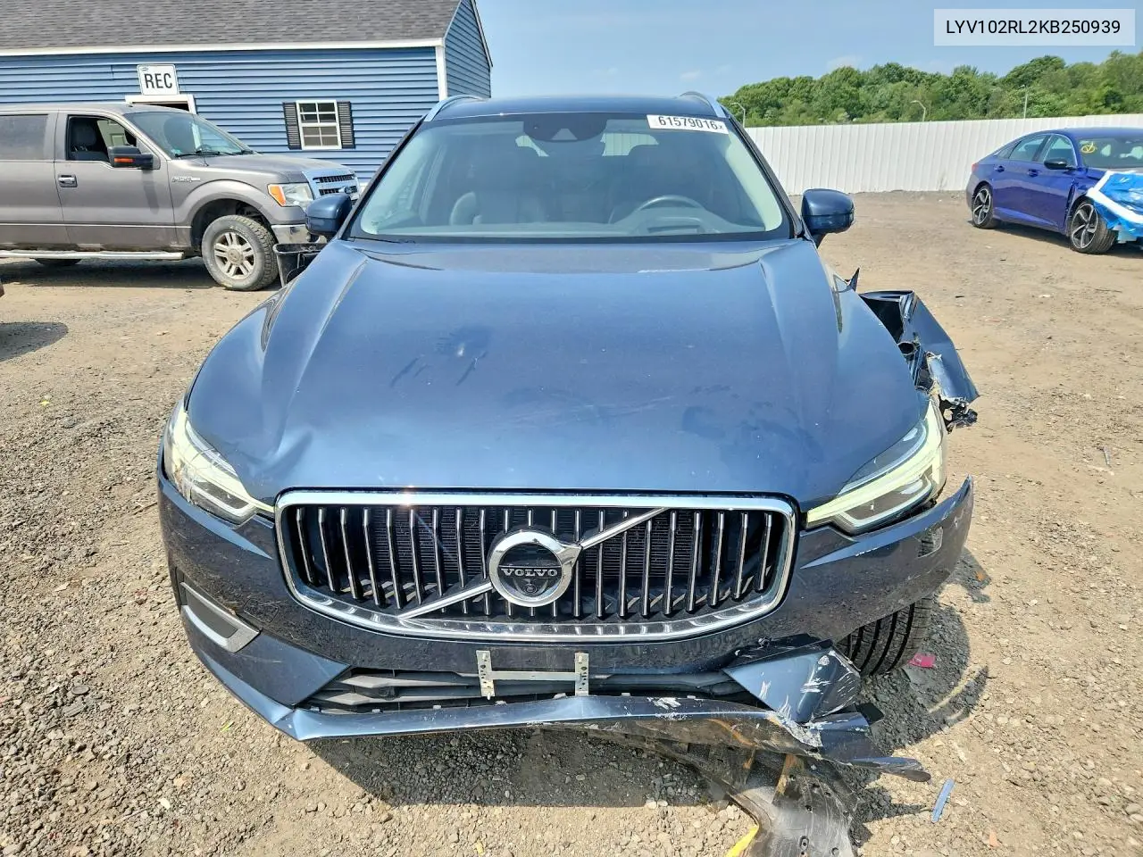 2019 Volvo Xc60 T5 Inscription VIN: LYV102RL2KB250939 Lot: 61579016