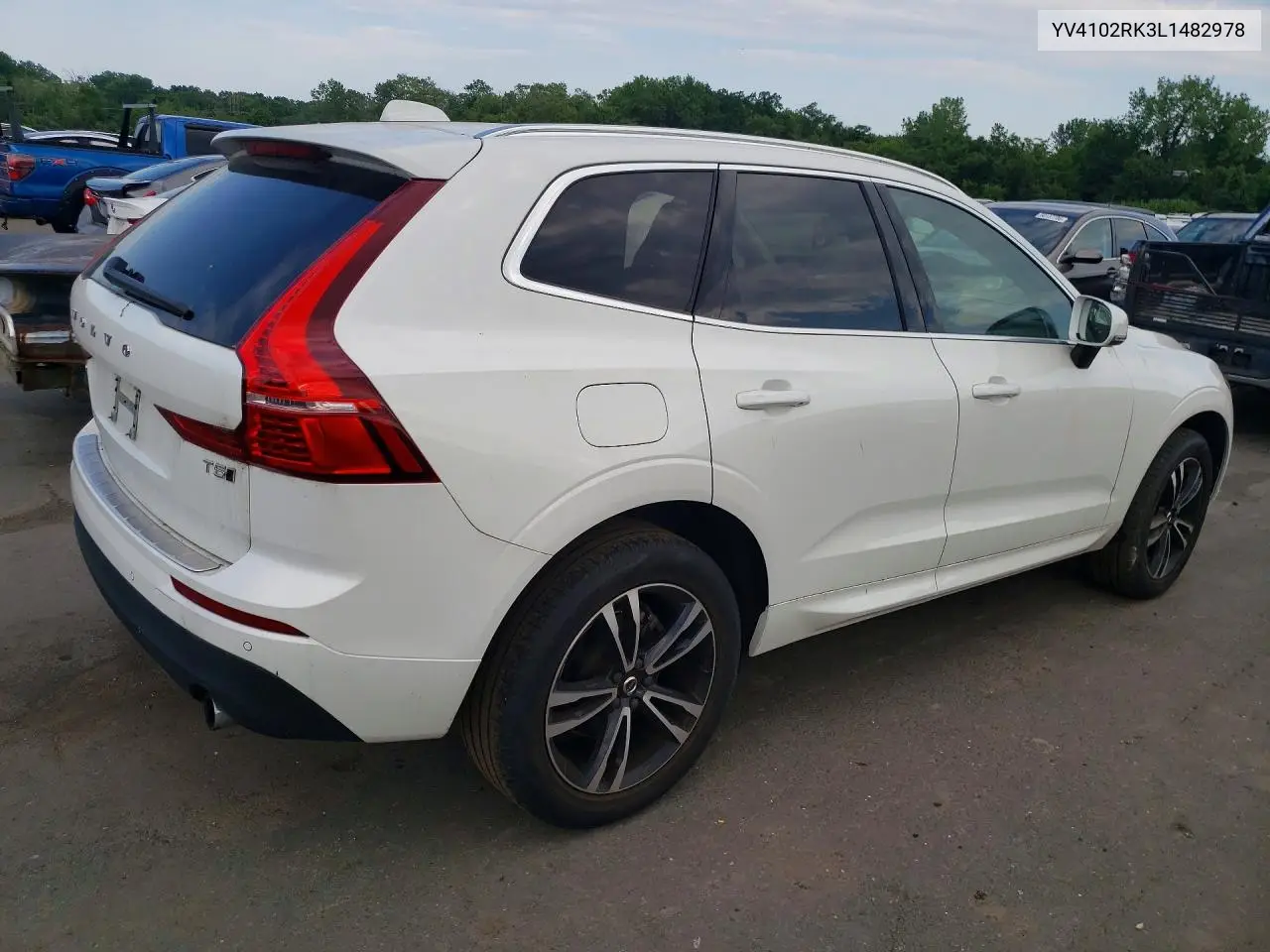 2020 Volvo Xc60 T5 Momentum VIN: YV4102RK3L1482978 Lot: 59695106