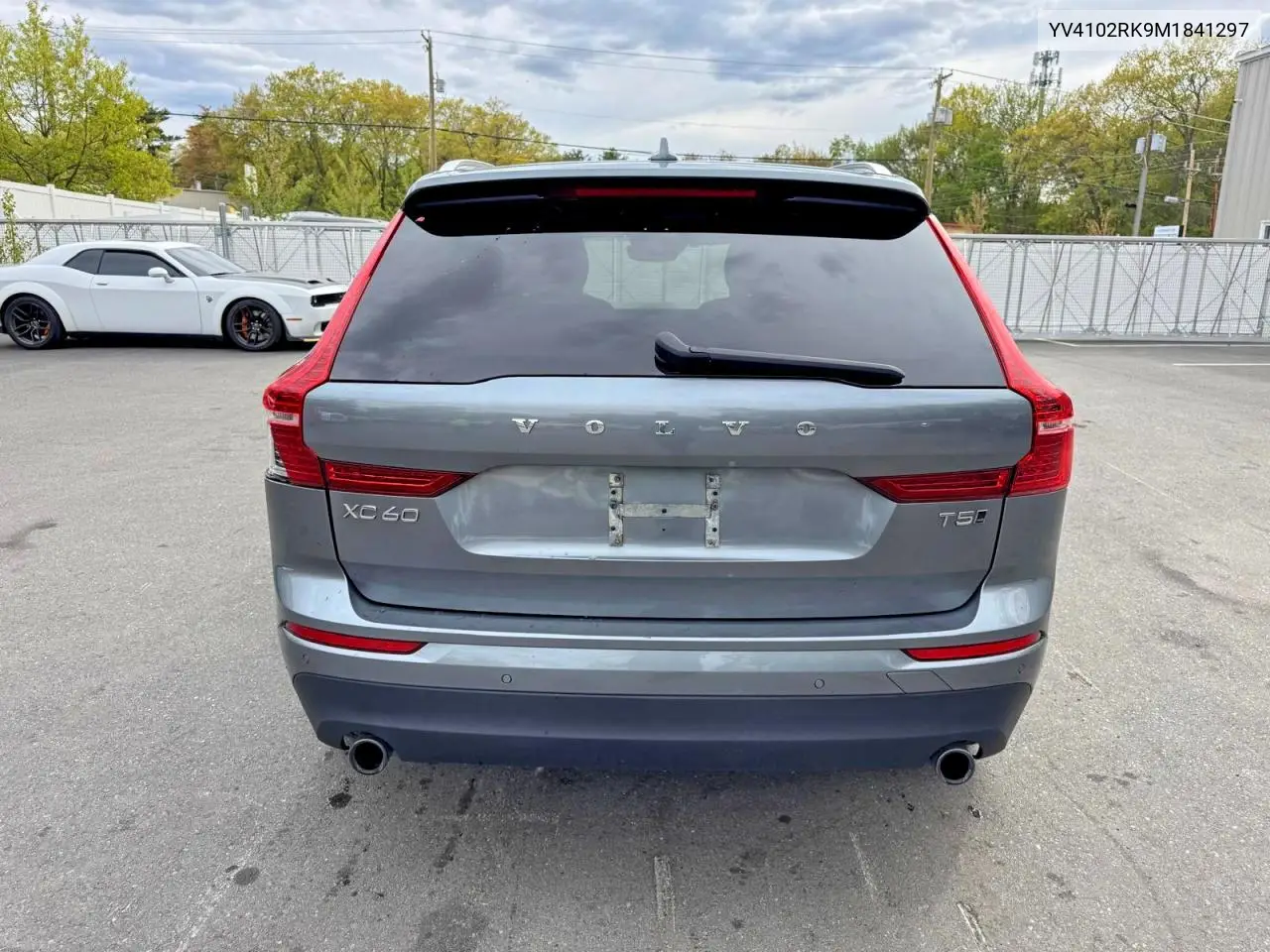 2021 Volvo Xc60 T5 Momentum VIN: YV4102RK9M1841297 Lot: 53568566