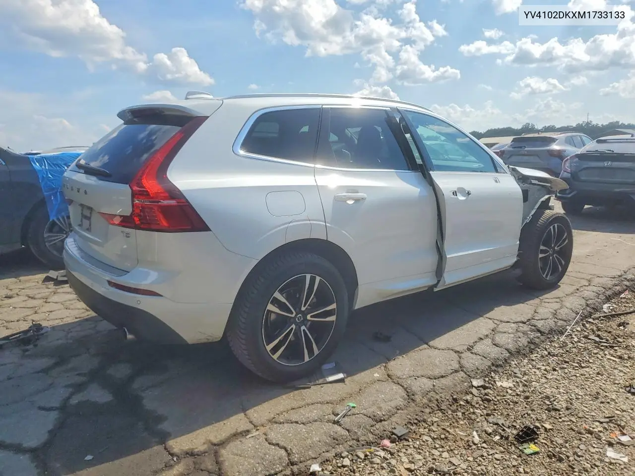 2021 Volvo Xc60 T5 Momentum VIN: YV4102DKXM1733133 Lot: 59993926