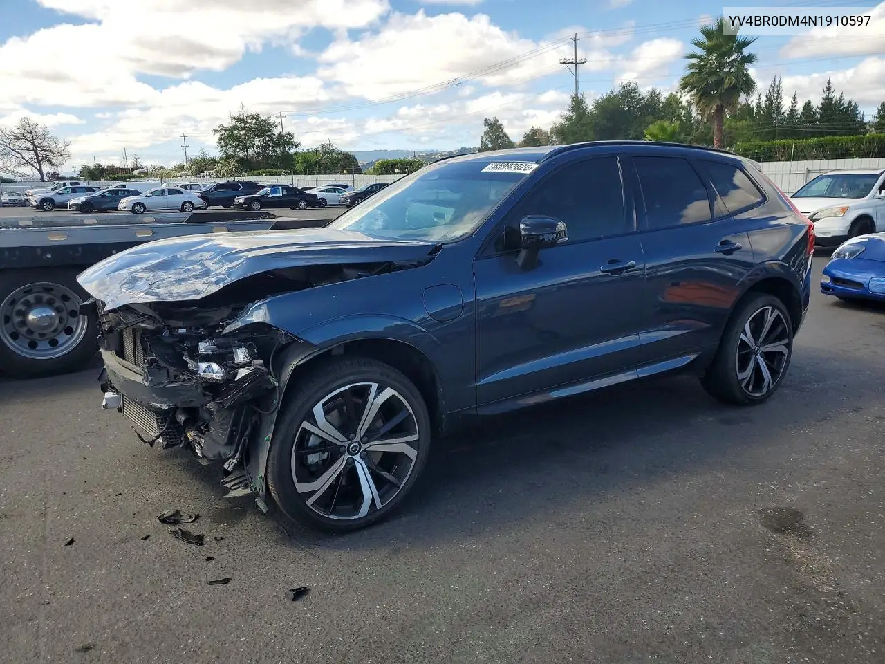 2022 Volvo Xc60 T8 Recharge R-Design VIN: YV4BR0DM4N1910597 Lot: 55992026