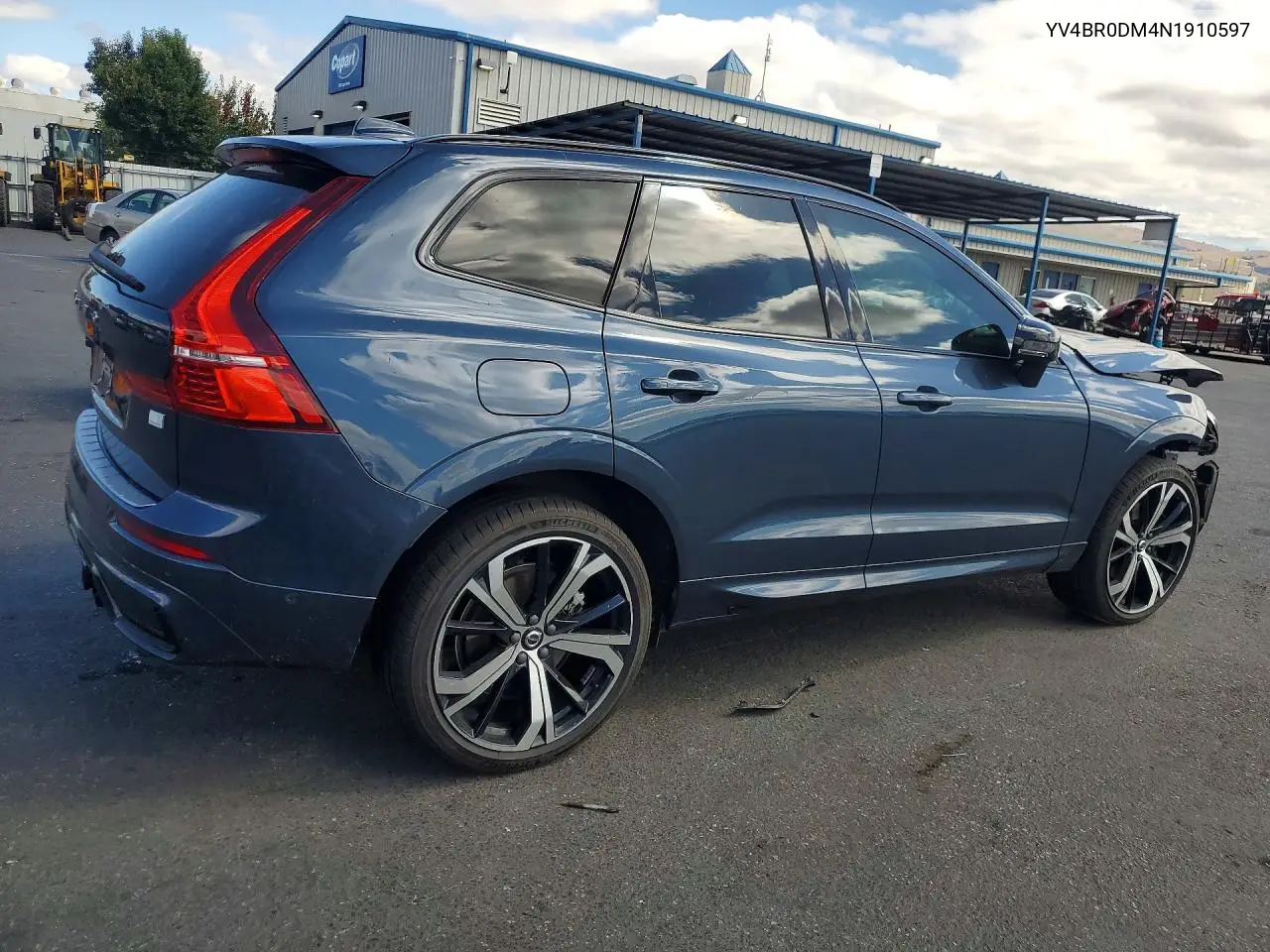 2022 Volvo Xc60 T8 Recharge R-Design VIN: YV4BR0DM4N1910597 Lot: 55992026