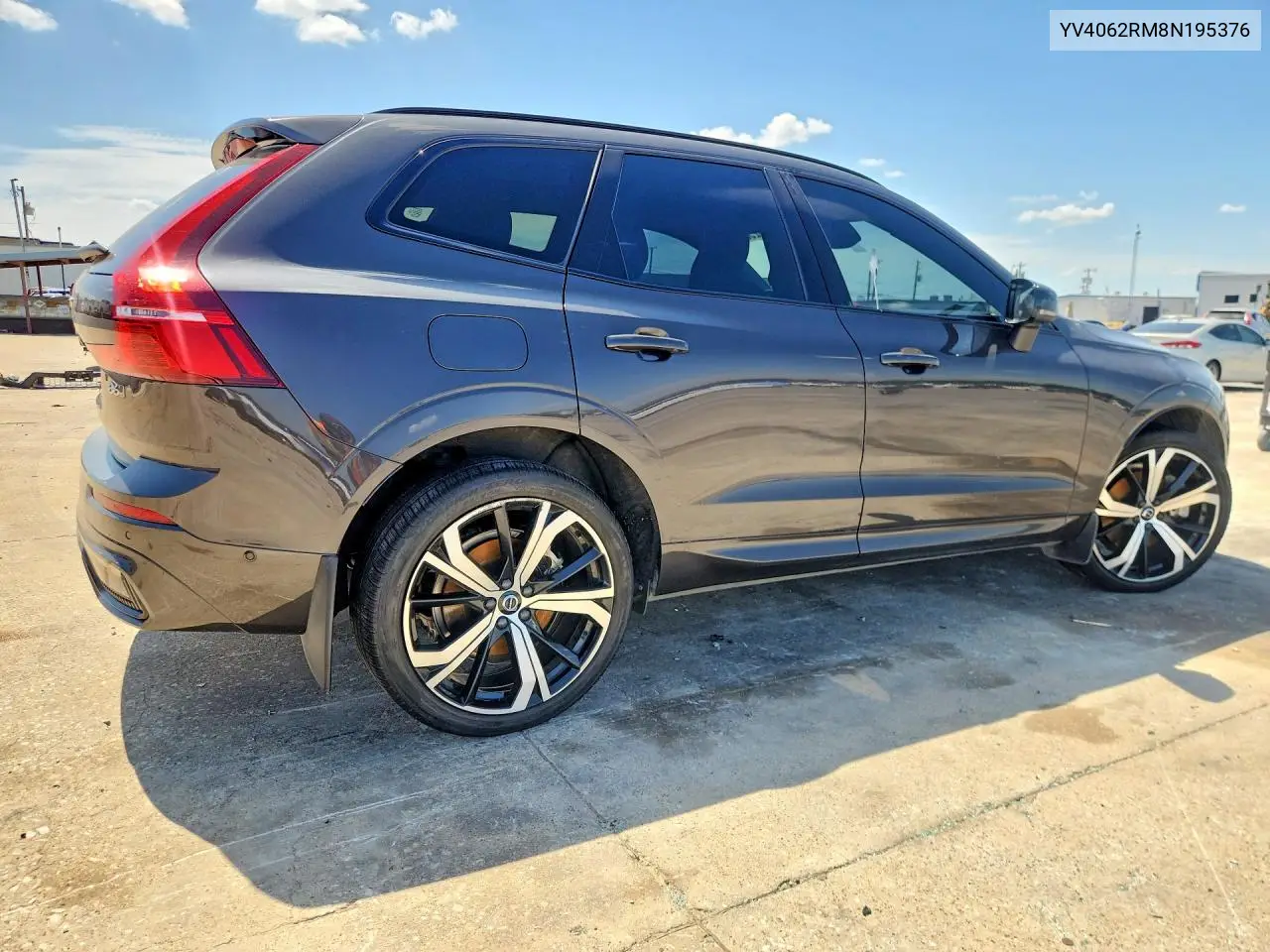 2022 Volvo Xc60 B6 R-Design VIN: YV4062RM8N1953876 Lot: 59592556