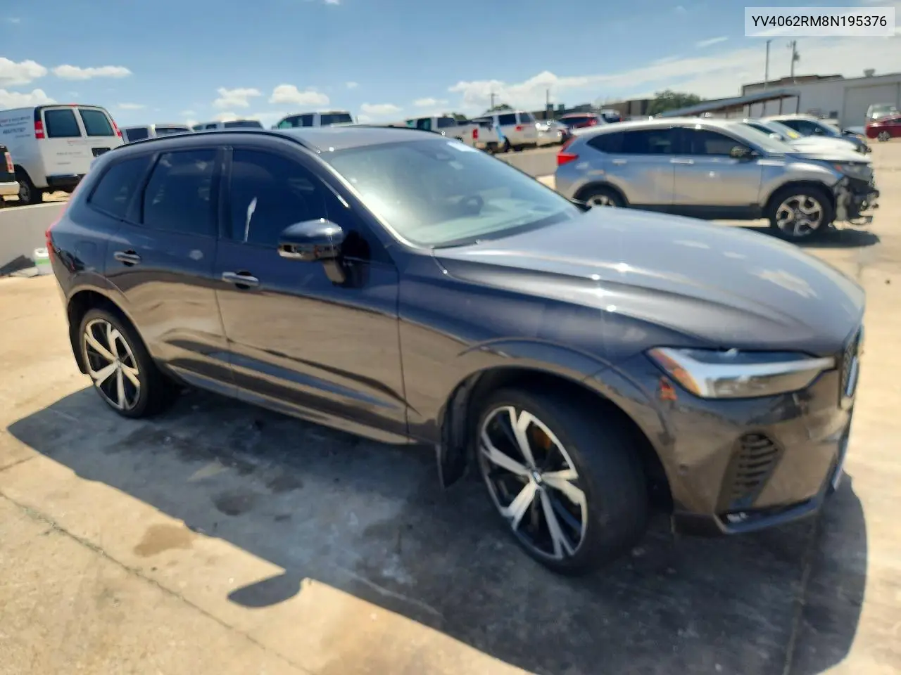 2022 Volvo Xc60 B6 R-Design VIN: YV4062RM8N1953876 Lot: 59592556