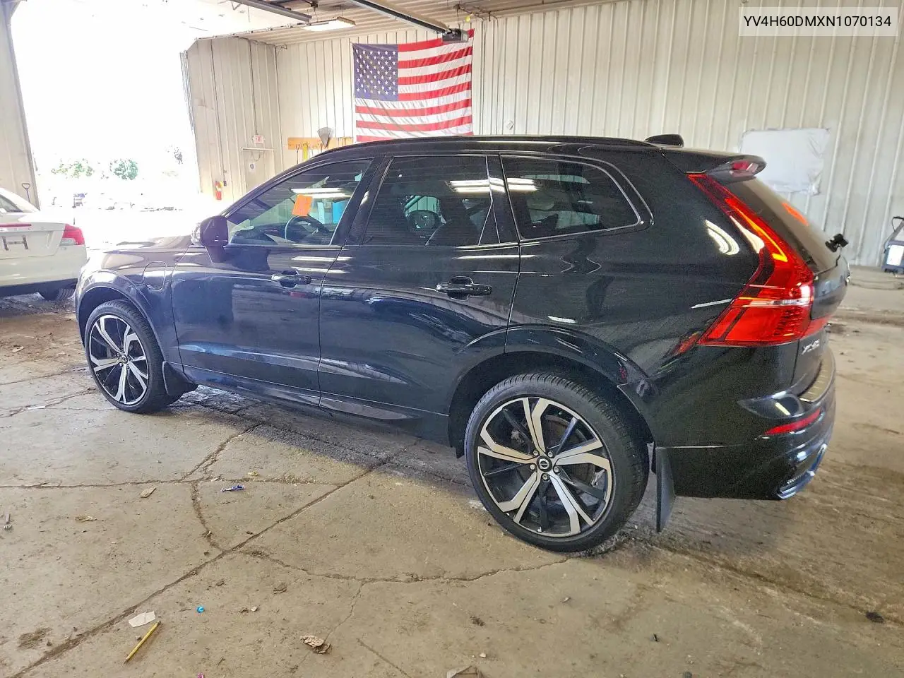 2022 Volvo Xc60 T8 Recharge R-Design VIN: YV4H60DMXN1070134 Lot: 60180566