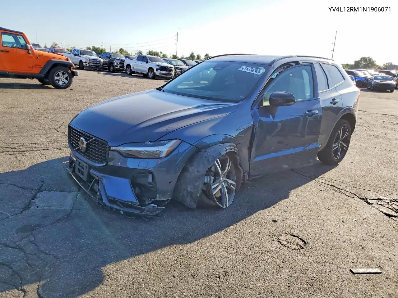 2022 Volvo Xc60 B5 R-Design VIN: YV4L12RM1N1906071 Lot: 61673896