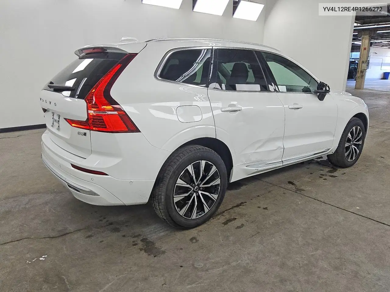 2023 Volvo Xc60 Plus VIN: YV4L12RE4P1266272 Lot: 60517526