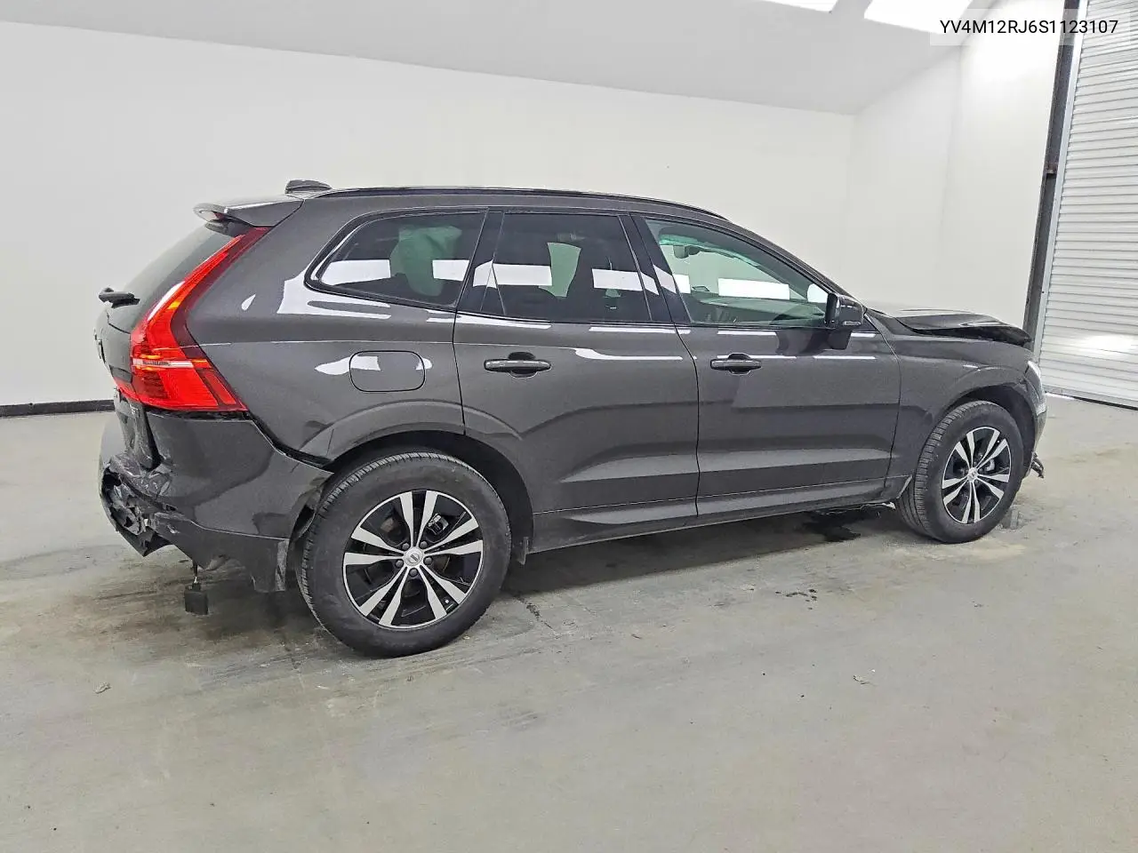 2025 Volvo Xc60 Core VIN: YV4M12RJ6S1123107 Lot: 77563265