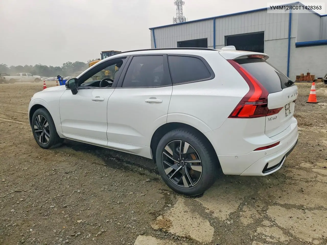 2026 Volvo Xc60 Plus VIN: YV4M12RC0T1428363 Lot: 61472376