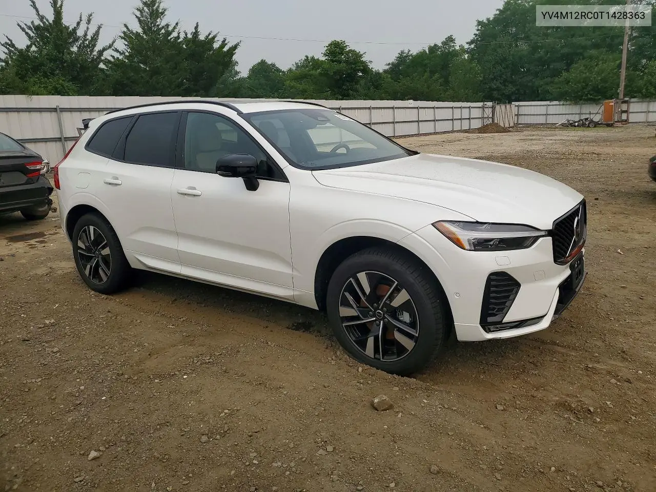 2026 Volvo Xc60 Plus VIN: YV4M12RC0T1428363 Lot: 61472376