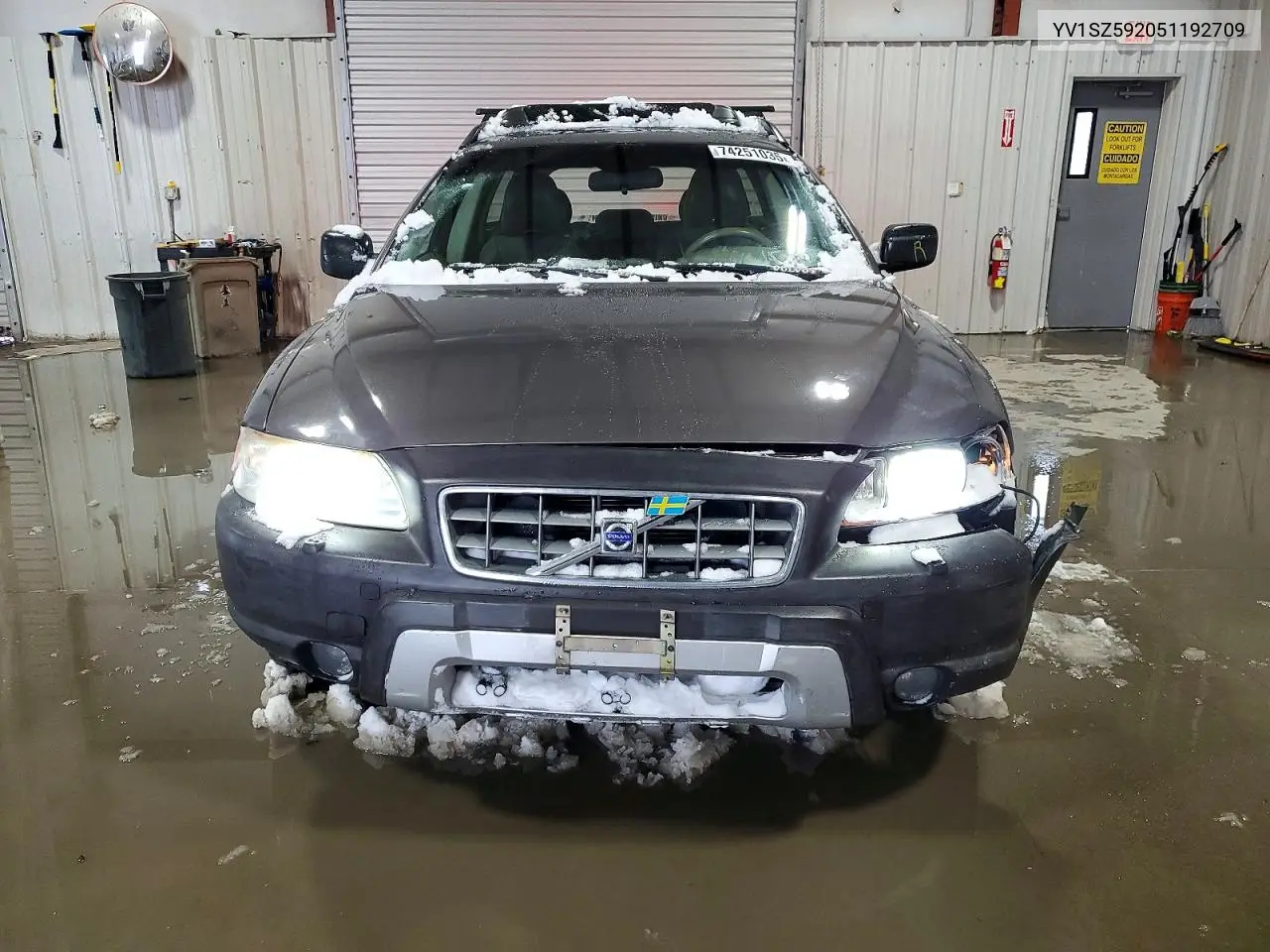 2005 Volv Xc70 VIN: YV1SZ592051192709 Lot: 74251035