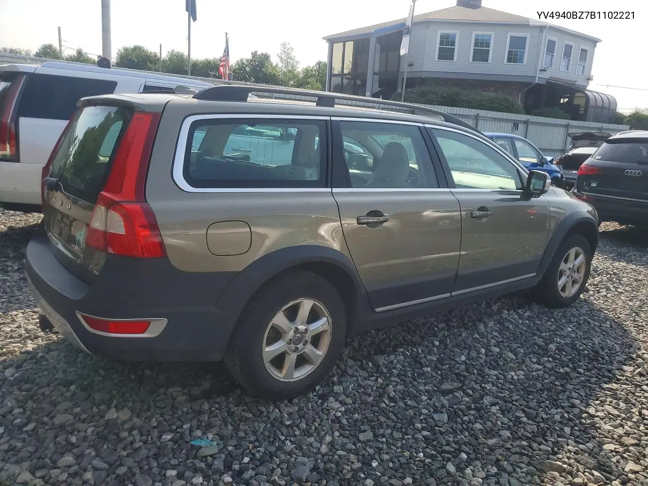 2011 Volvo Xc70 3.2 VIN: YV4940BZ7B1102221 Lot: 61833136