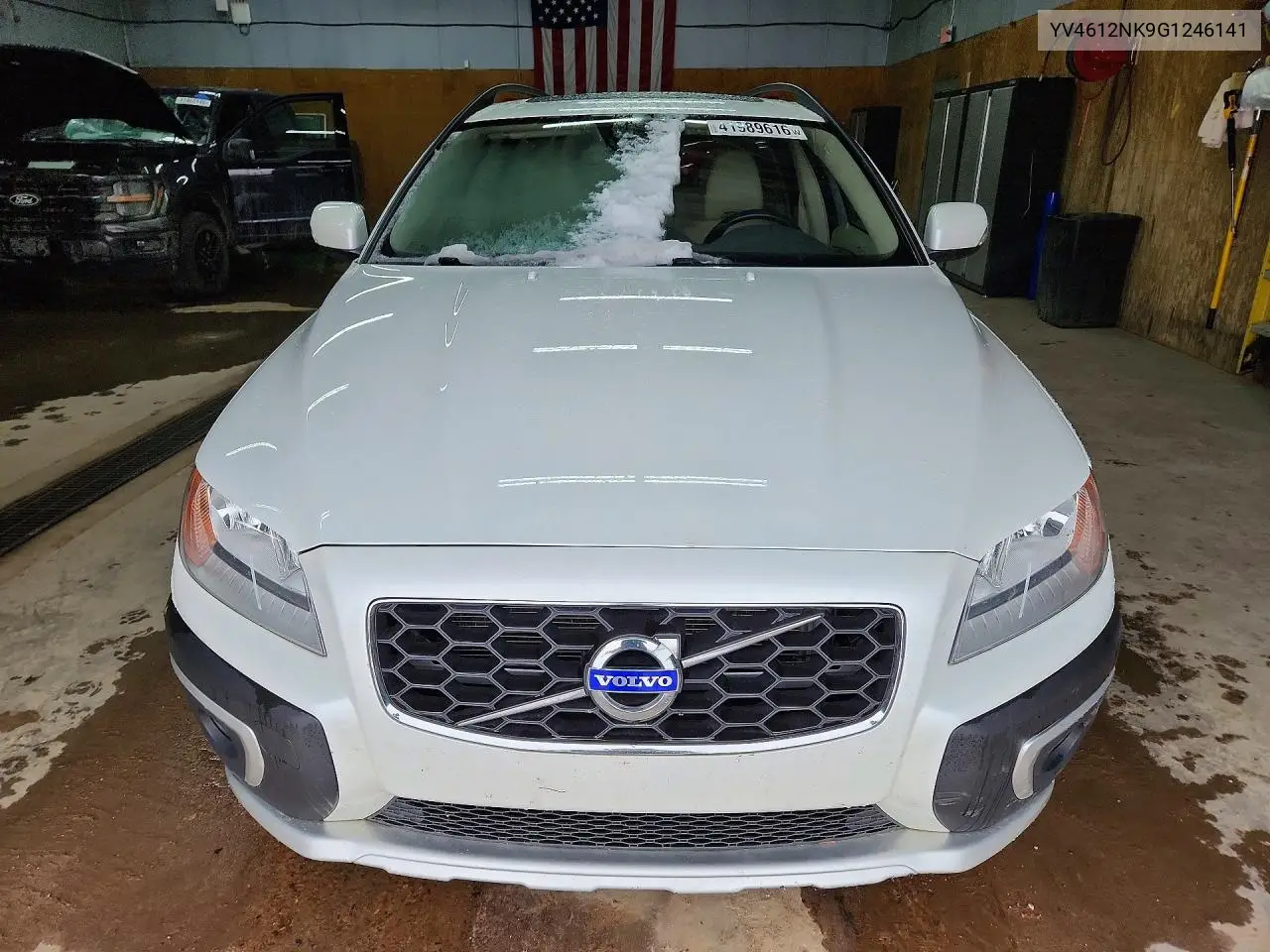 2016 Volvo Xc70 T5 Premier VIN: YV4612NK9G1246141 Lot: 41989616