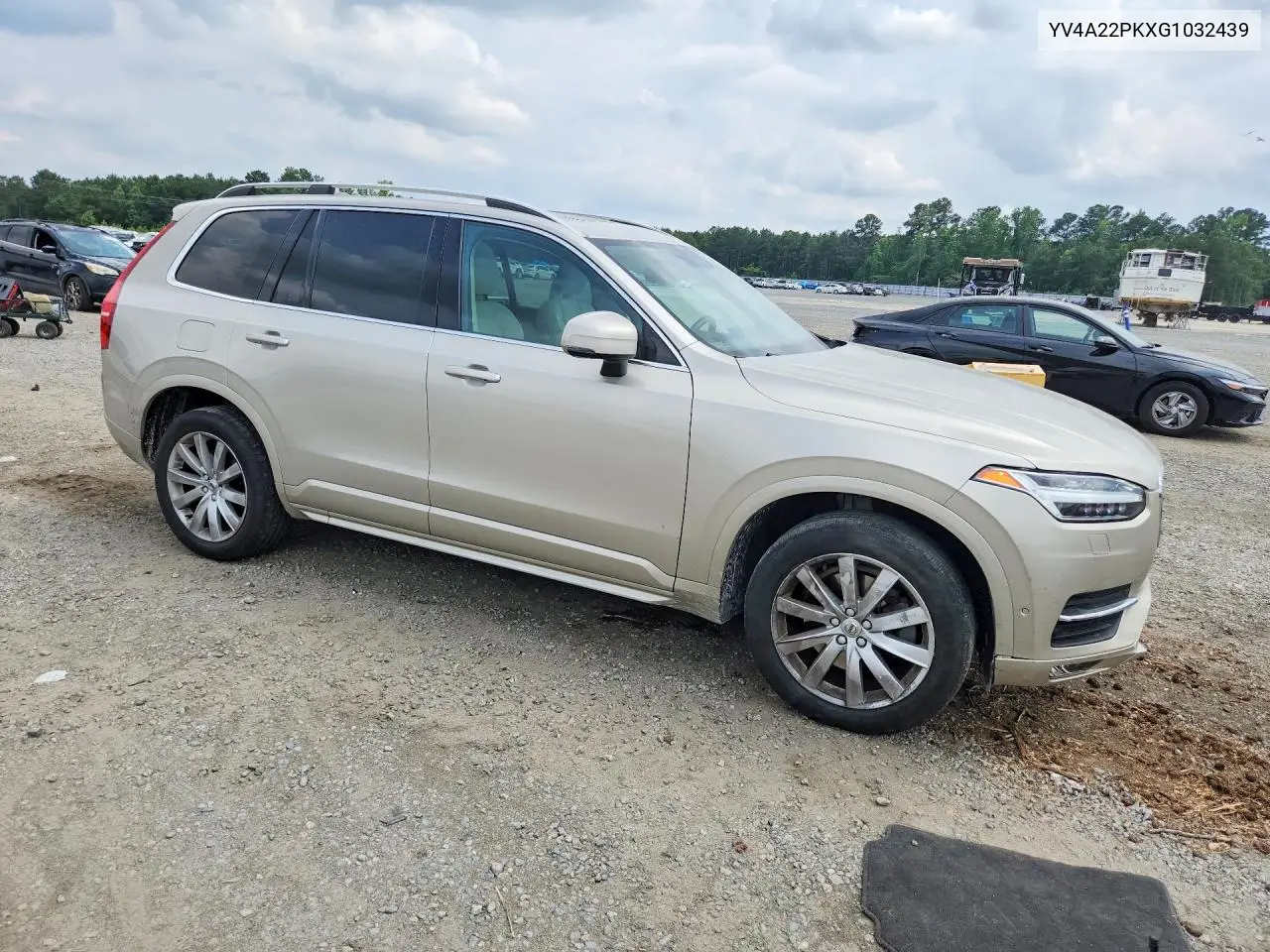 2016 Volvo Xc90 T6 VIN: YV4A22PKXG1032439 Lot: 56429146