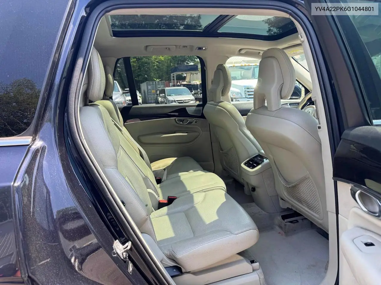 2016 Volvo Xc90 T6 VIN: YV4A22PK6G1044801 Lot: 61323396