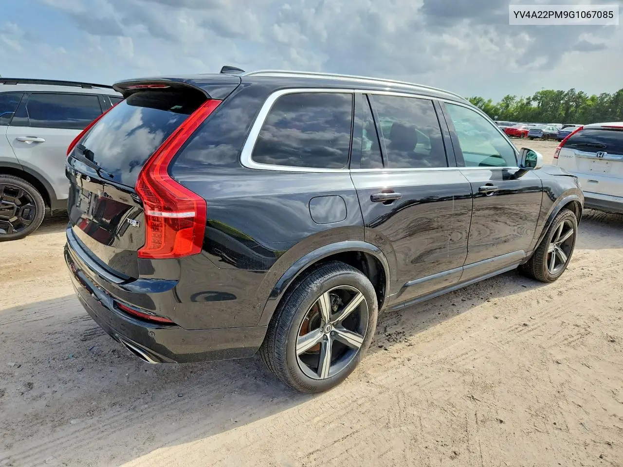 2016 Volvo Xc90 T6 VIN: YV4A22PM9G1067085 Lot: 61377276