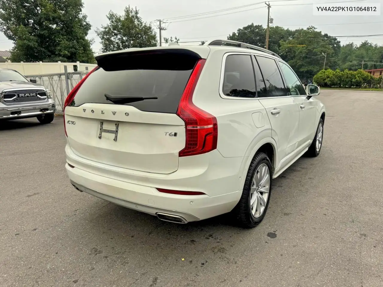 2016 Volvo Xc90 T6 VIN: YV4A22PK1G1064812 Lot: 61684686