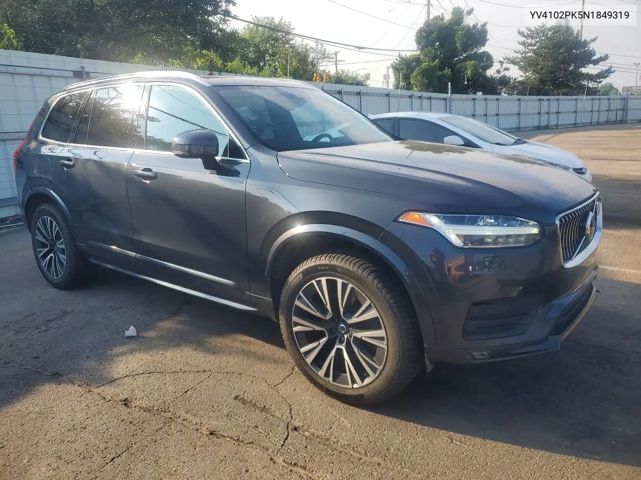 2022 Volvo Xc90 T5 Momentum VIN: YV4102PK5N1849319 Lot: 60045526