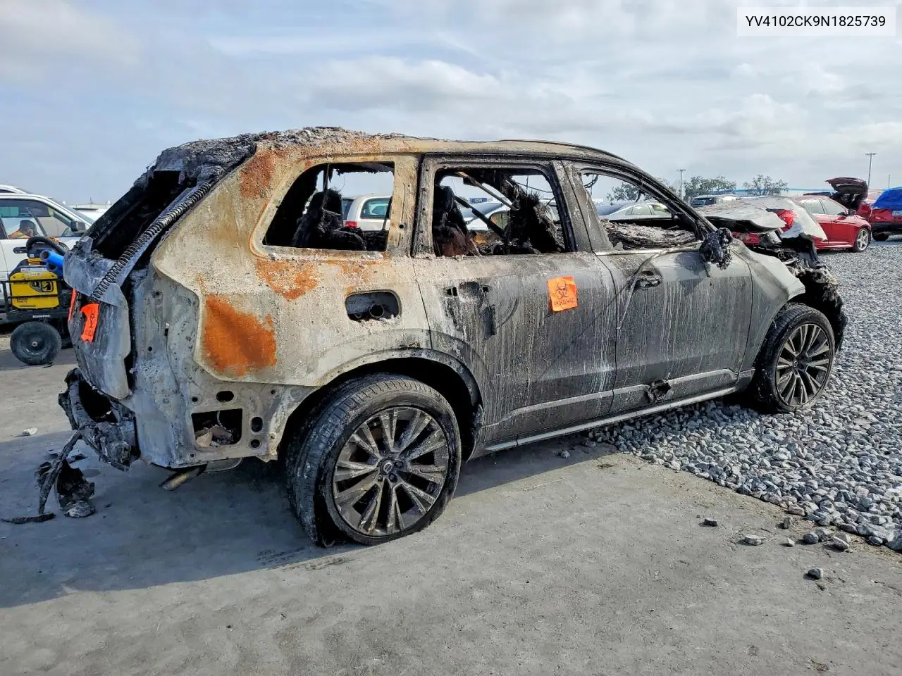 2022 Volvo Xc90 T5 Momentum VIN: YV4102CK9N1825739 Lot: 99590455
