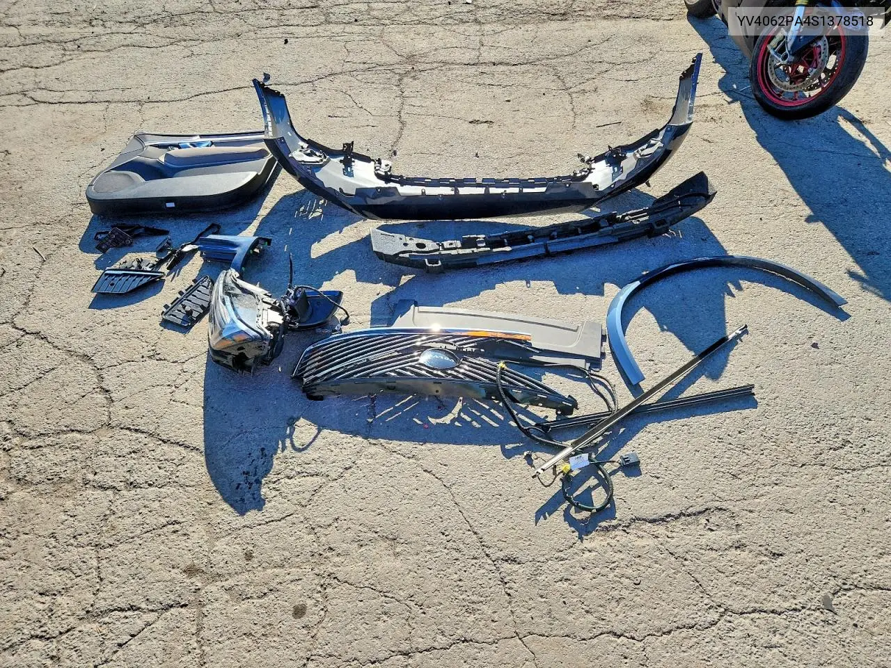2025 Volvo Xc90 Core VIN: YV4062PA4S1378518 Lot: 61870196