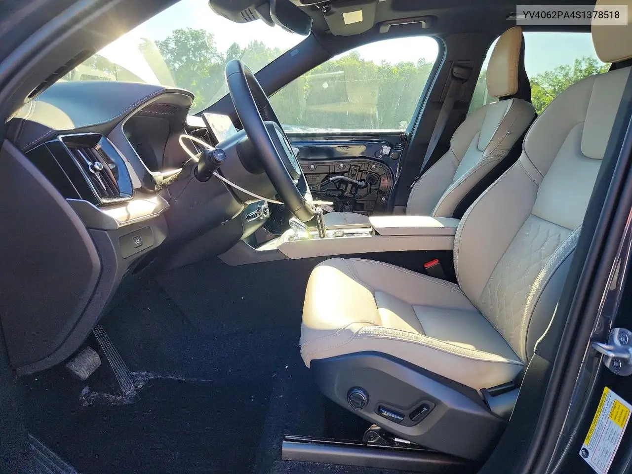 2025 Volvo Xc90 Core VIN: YV4062PA4S1378518 Lot: 61870196