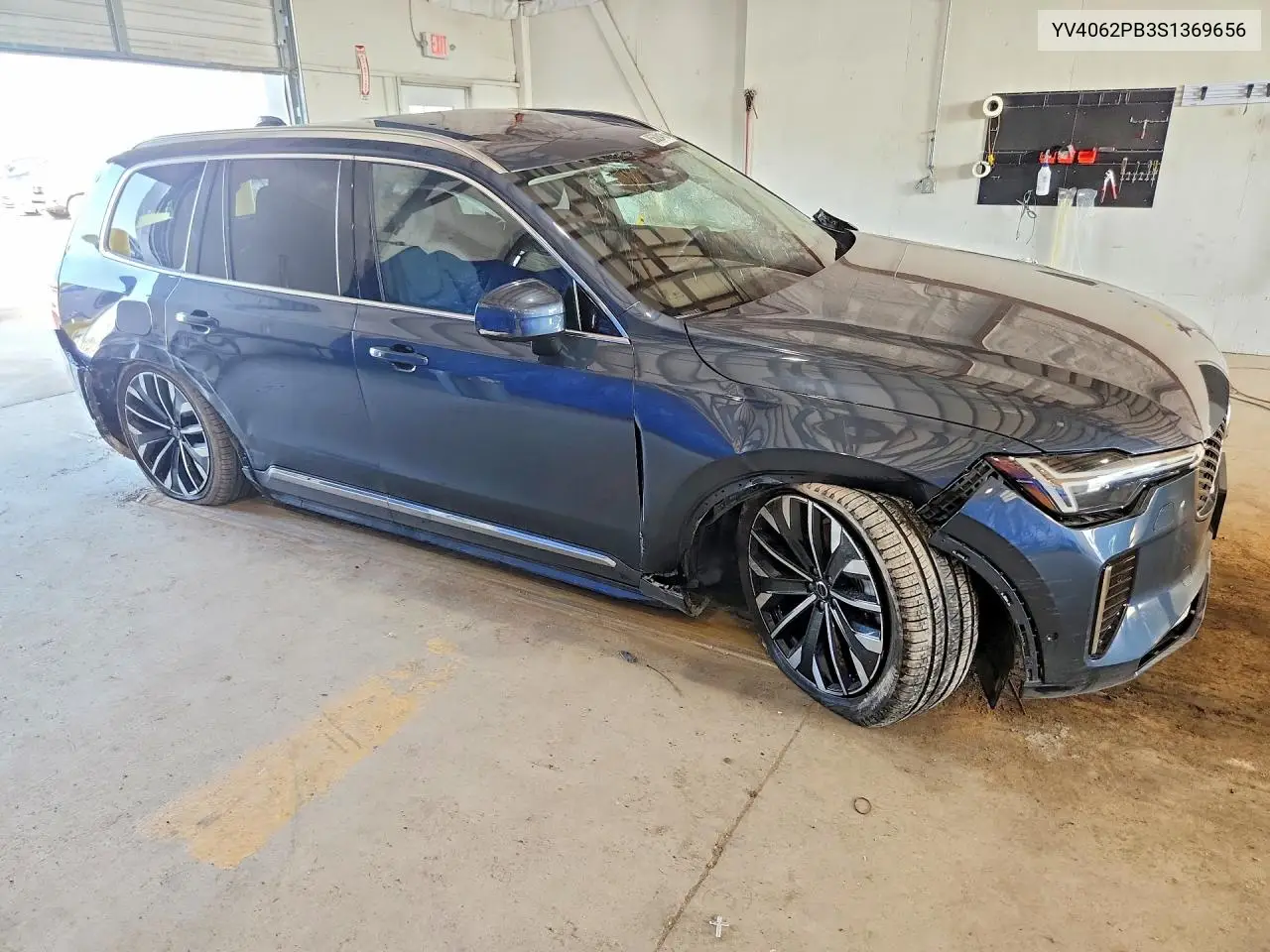 2025 Volvo Xc90 Plus VIN: YV4062PB3S1369656 Lot: 85620415