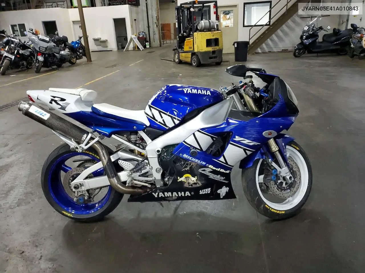 2001 Yamaha Yzfr1 VIN: JYARN05E41A010843 Lot: 57772766