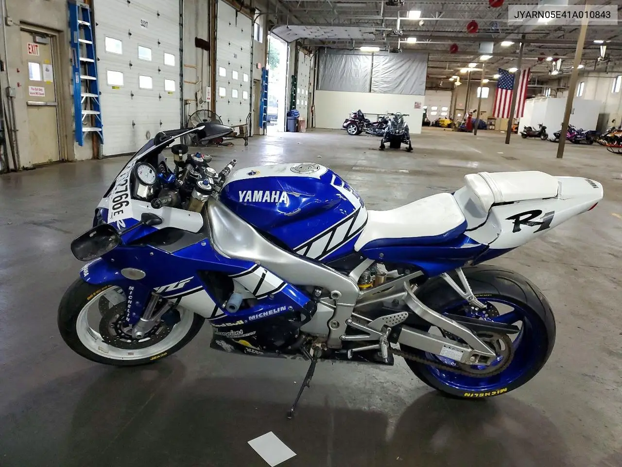 2001 Yamaha Yzfr1 VIN: JYARN05E41A010843 Lot: 57772766