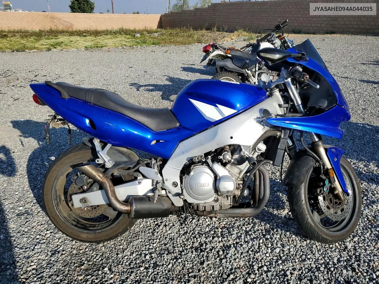 2004 Yamaha Yzf600 R VIN: JYA5AHE094A044035 Lot: 52840176